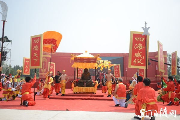 ׵ĻR(hu)F(xin)(chng)DƬһ