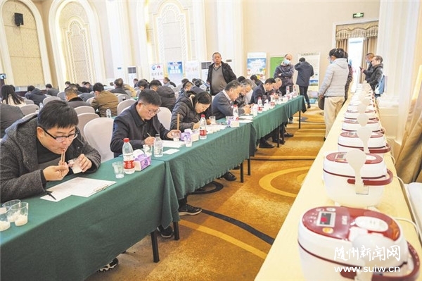 áS㵾ƷƴƷb(dng)AMek