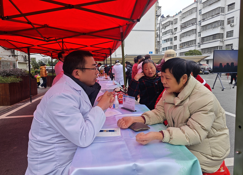 ������(sh��)�`�����M(j��n)��^(q��)